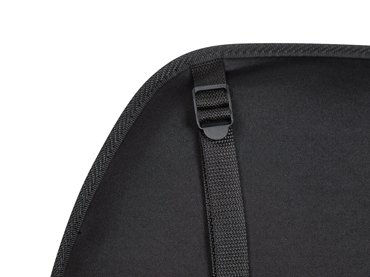 Next Level Racing HF8 Pro Haptic Feedback Pad - close-up van de verstelbare band